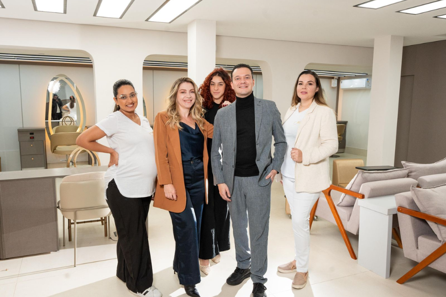 Imagem: Maison Complex inaugura unidade em Mogi das Cruzes com proposta premium em beleza, estética e.... Publicada no portal A+.