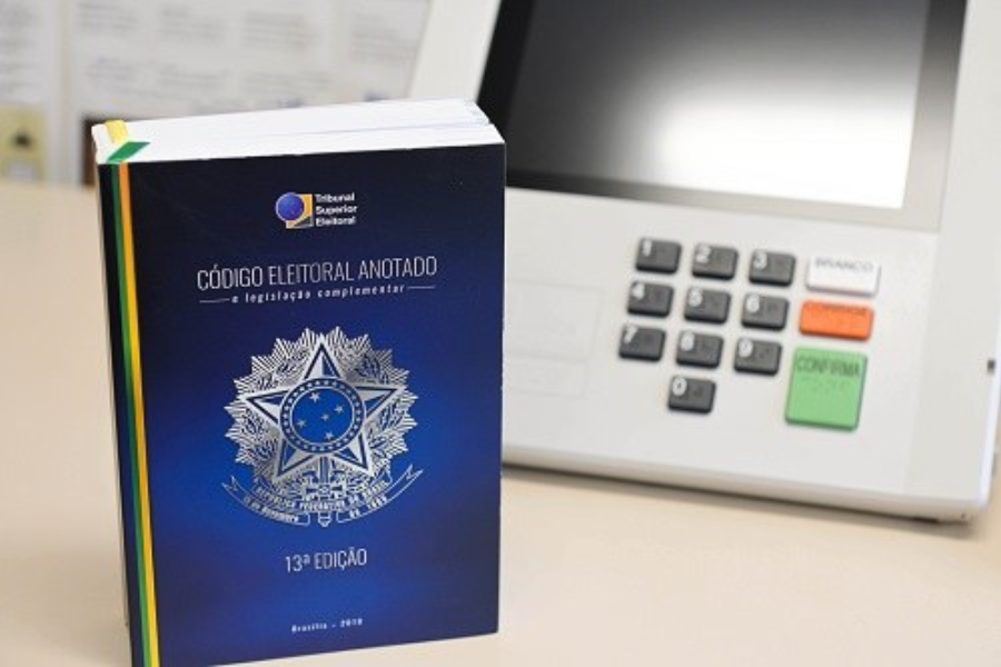 Imagem: Código Eleitoral completa 60 anos em meio a discussão de nova legislação. Publicada no portal A+.