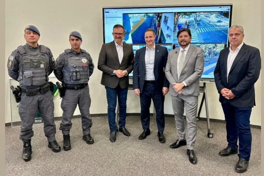 Imagem: Governo do Estado anuncia nova Companhia da PM e Programa Muralha Paulista em Arujá. Publicada no portal A+.