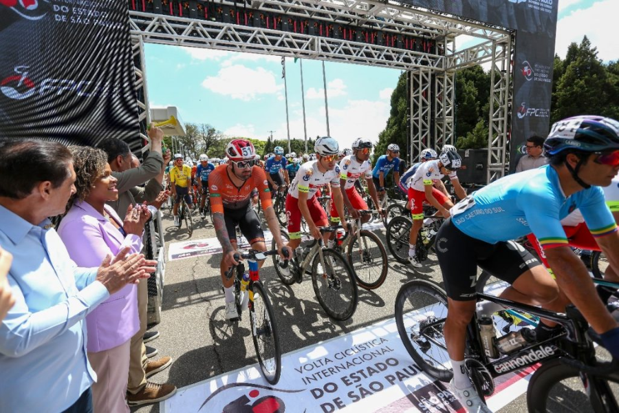 Imagem: Volta Ciclística Internacional retorna a SP após 11 anos e terá passagem pelo Alto Tietê.... Publicada no portal A+.