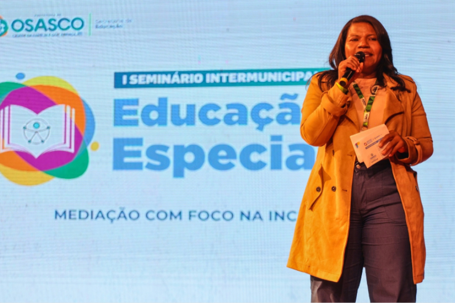 Imagem: Osasco realiza I Seminário Intermunicipal de Práticas da Educação Especial. Publicada no portal A+.
