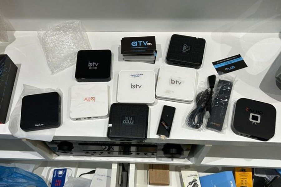 Imagem: Operação na Argentina derruba acesso de milhares de brasileiros a serviços de gatonet. Publicada no portal A+.