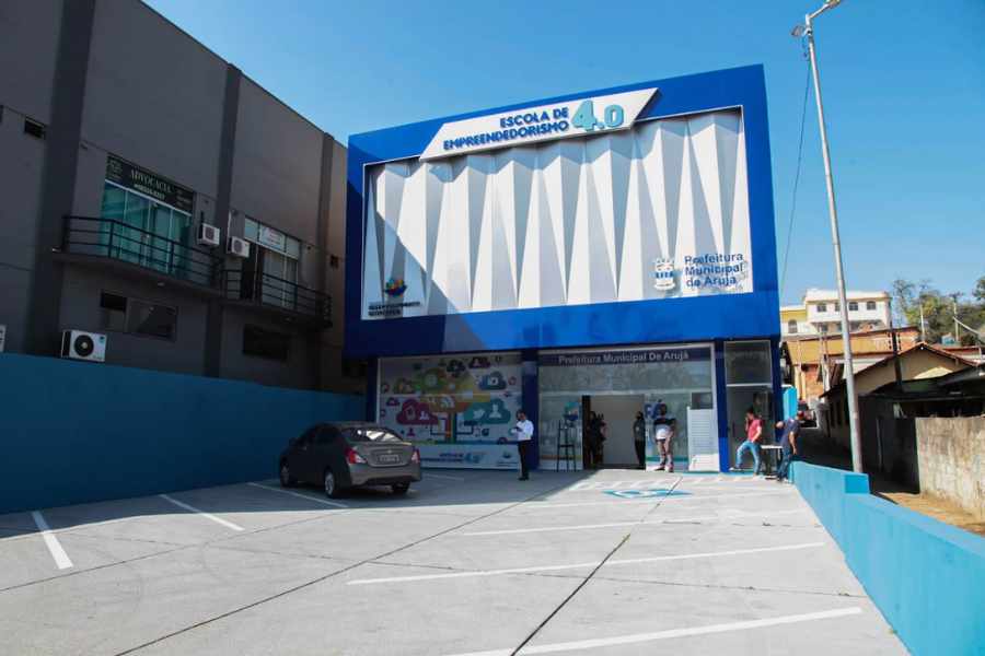 Imagem: Arujá abre vagas de estágio para Administração e Serviço Social; entrevistas presenciais serão na quinta-feira.... Publicada no portal A+.