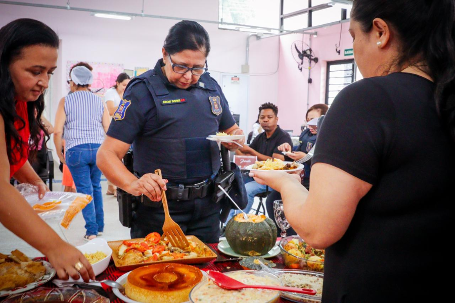Imagem: 2ª edição do Momento Culinário de Natal reúne pratos tradicionais e celebra memórias afetivas em Ferraz. Publicada no portal A+.