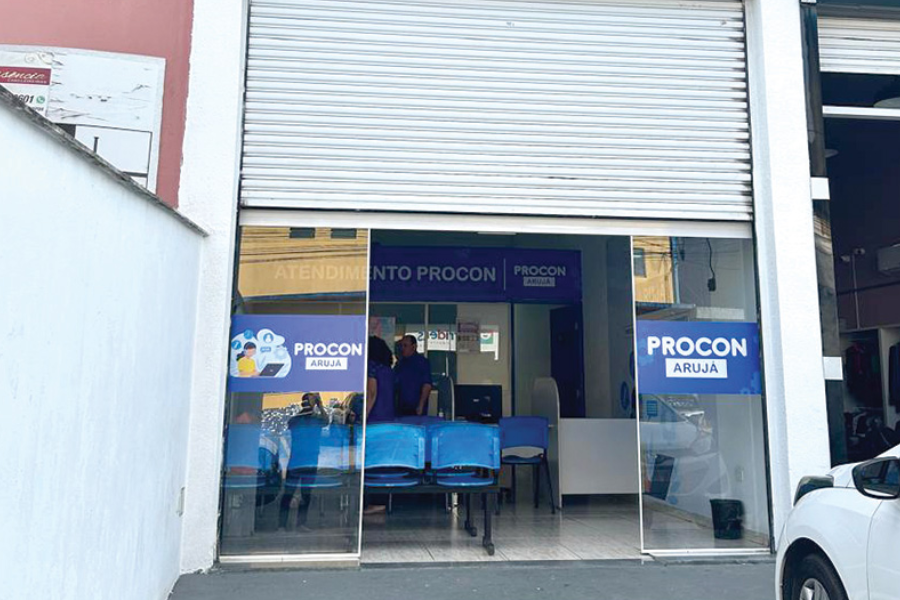 Imagem: Procon Arujá notifica Sabesp após denúncias de falta de água em bairros do município. Publicada no portal A+.