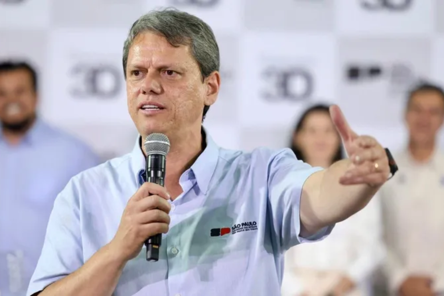 Imagem: Com a presença de Tarcísio de Freitas, Suzano e Itaquá iniciam obras viárias históricas nesta quinta (15). Publicada no portal A+.