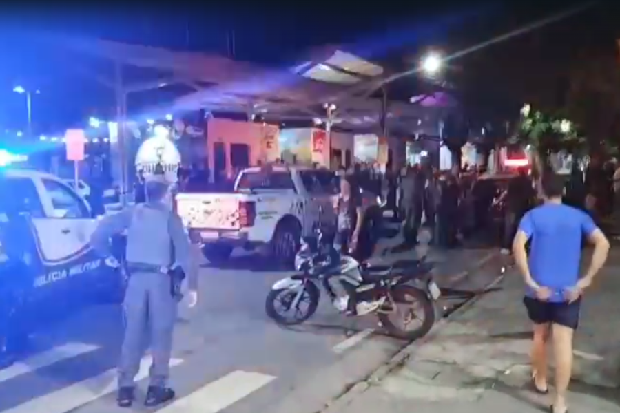 Imagem: Confusão em bar termina com prisão por embriaguez ao volante e colisão com viatura em Arujá. Publicada no portal A+.