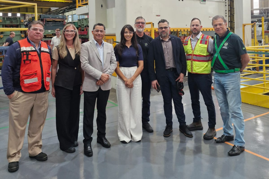 Imagem: Indústria 4.0: Arujá recebe nova tecnologia automotiva que amplia produção da Autokiniton. Publicada no portal A+.