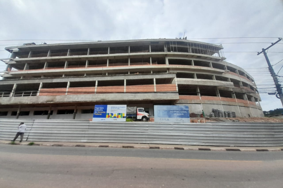 Imagem: Estrutura concluída: Obras do Hospital de Arujá ganham novo ritmo, afirma a prefeitura. Publicada no portal A+.