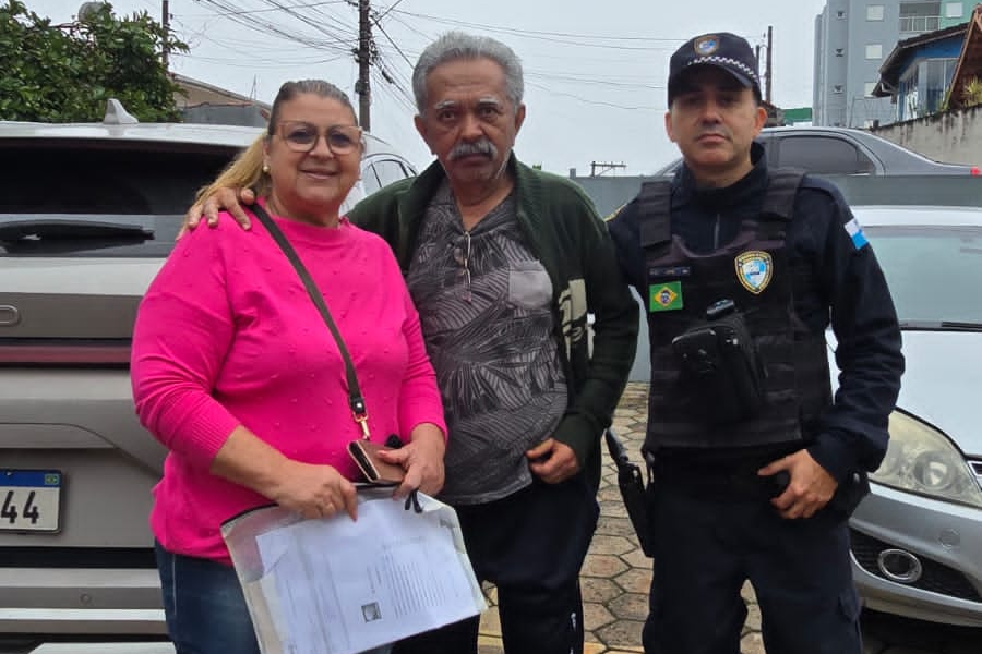 Imagem: GCM de Arujá salva idoso com glicemia crítica após horas de desaparecido. Publicada no portal A+.