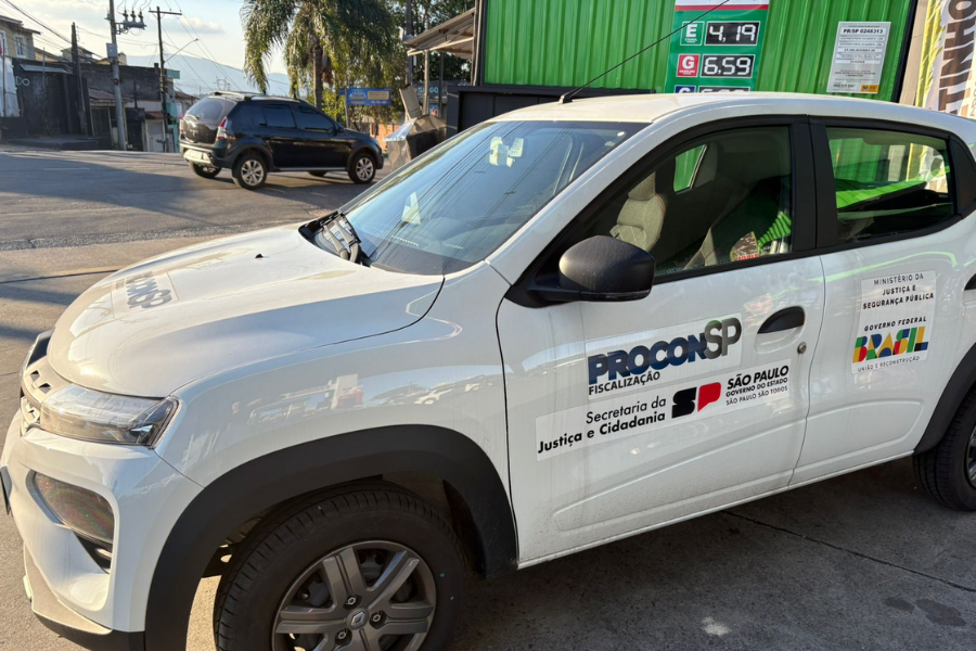 Imagem: Procon de Arujá aperta o cerco contra postos e exige justificativa para preços de combustíveis. Publicada no portal A+.