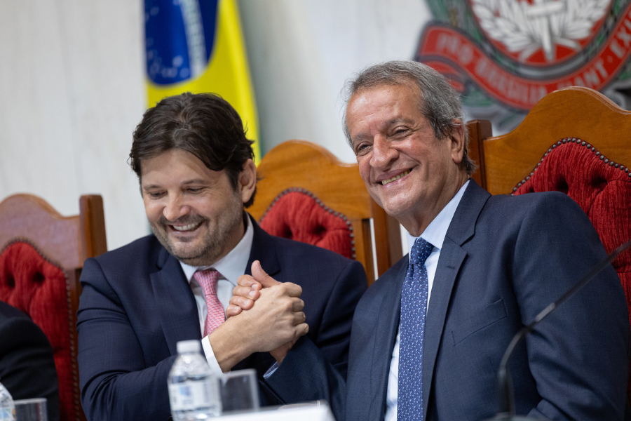 Imagem: Disputa pelo Senado em SP: O jogo de xadrez entre Tarcísio, Valdemar e o Clã Bolsonaro. Publicada no portal A+.