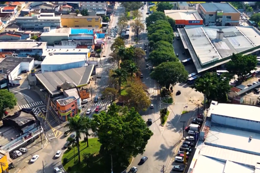 Imagem: Arujá recebeu R$ 19,4 milhões em emendas parlamentares em 2025; União Brasil liderou repasses. Publicada no portal A+.