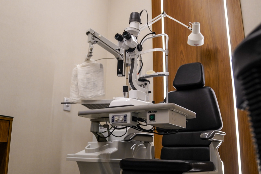 Imagem: Ferraz zera fila de espera por cirurgias de catarata. Publicada no portal A+.