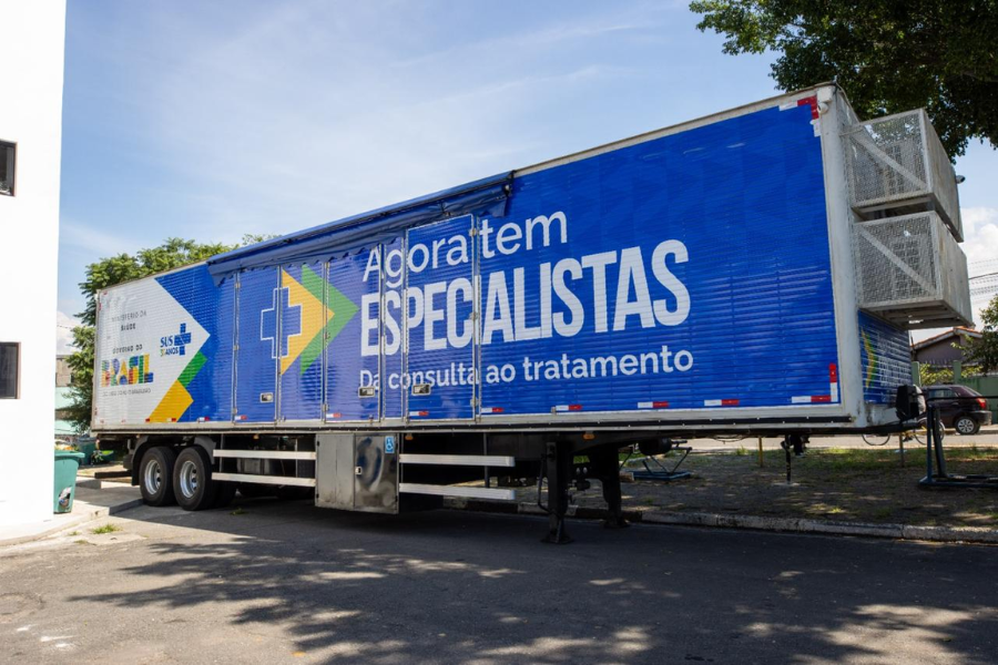Imagem: Saúde da Mulher: Itaquá inicia mutirão com carreta de especialistas e entrega nova ambulância. Publicada no portal A+.