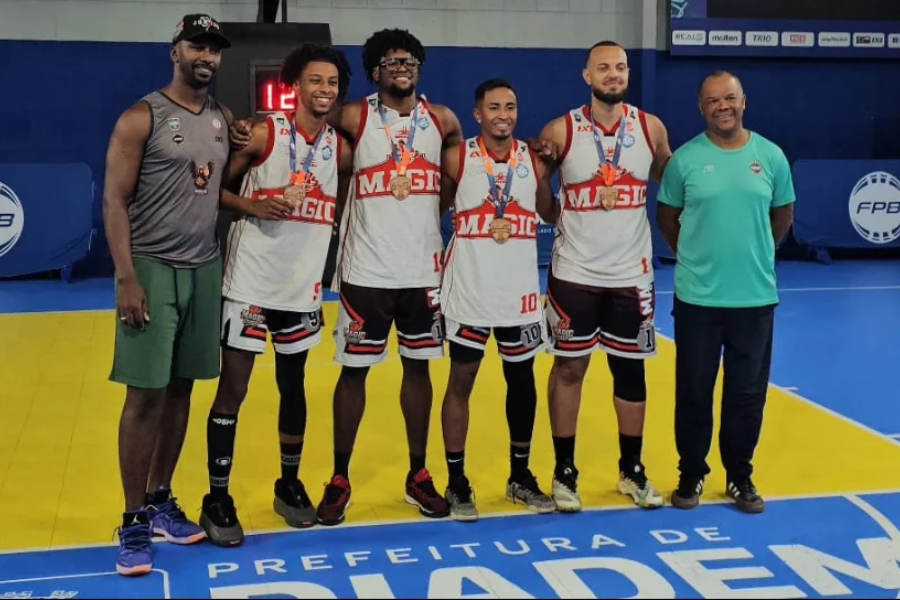 Imagem: Basquete 3×3: Osasco conquista pódio no Campeonato Paulista e mira Challenger Internacional. Publicada no portal A+.