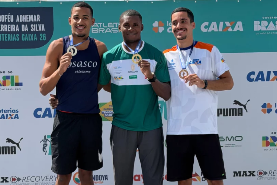 Imagem: Promessa do atletismo: João Vitor Gomes brilha nos 400m com barreiras e coleciona pódios em 2026. Publicada no portal A+.