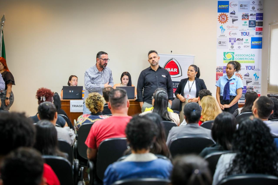 Imagem: Ferraz de Vasconcelos realiza mutirão com mais de 200 vagas de emprego nesta quinta (7). Publicada no portal A+.
