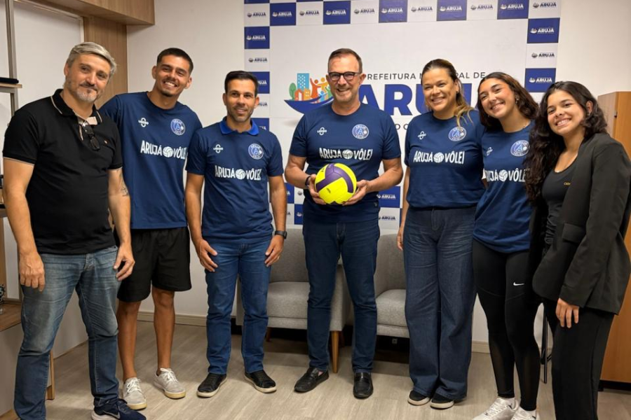 Imagem: Arujá terá equipe profissional de vôlei disputando o Paulista e a Superliga B. Publicada no portal A+.