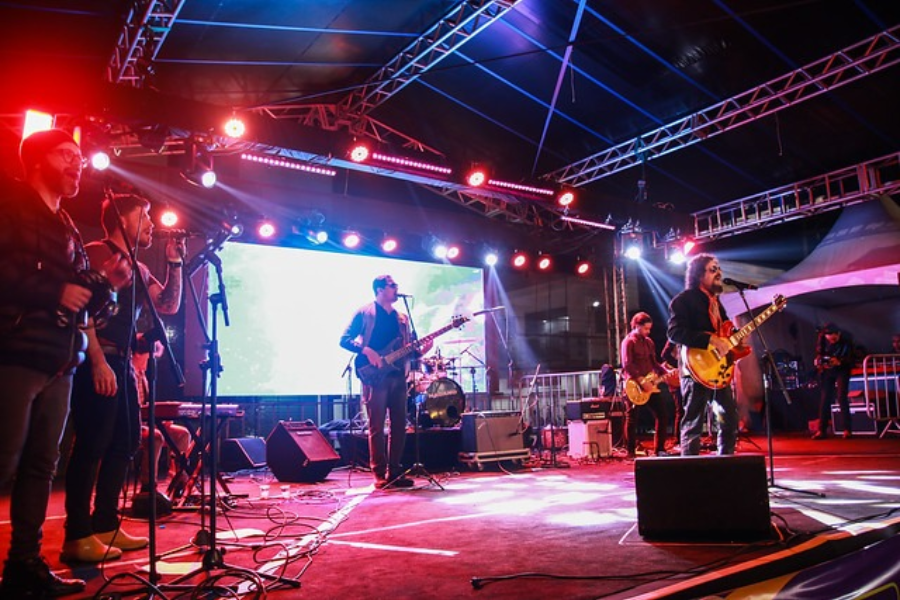 Imagem: Sampa Crew, tributos ao Queen e Mamonas: Arujá anuncia atrações da Festa das Nações 2026. Publicada no portal A+.