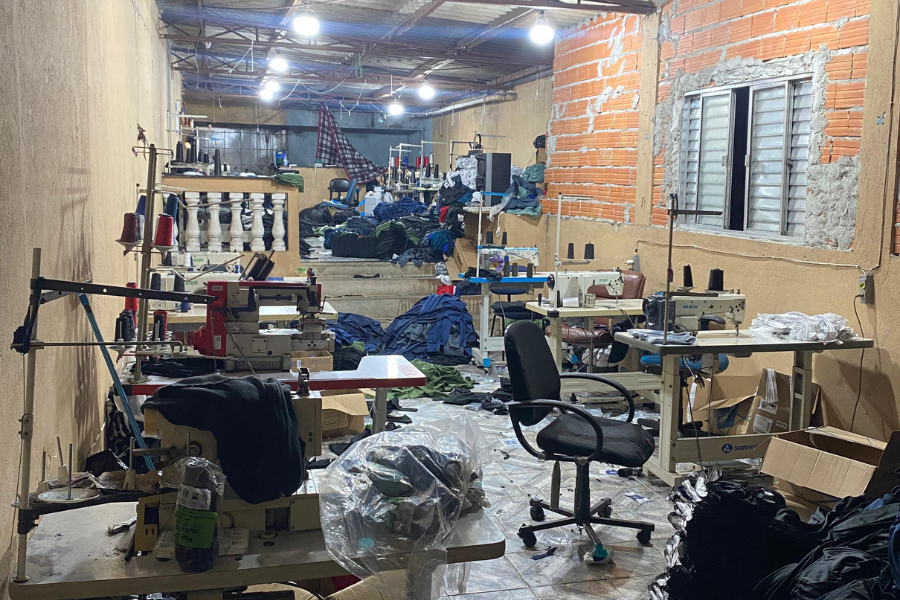 Imagem: PM localiza adolescente paraguaia em ambiente de trabalho análogo a escravidão. Publicada no portal A+.