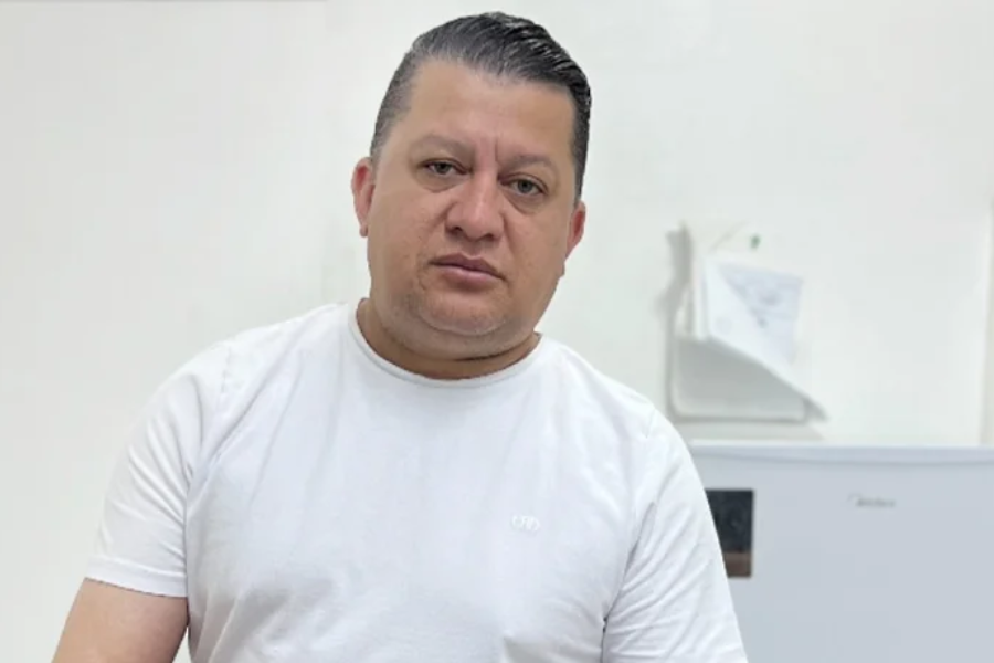 Imagem: Pré-candidato Edson da Paiol é acusado de usar dados vazados de Hospital Veterinário; político fala em “perseguição”. Publicada no portal A+.