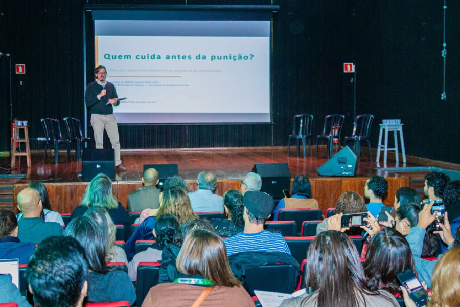 Imagem: Osasco lança Plano Decenal de Medidas Socioeducativas com foco na ressocialização de jovens. Publicada no portal A+.