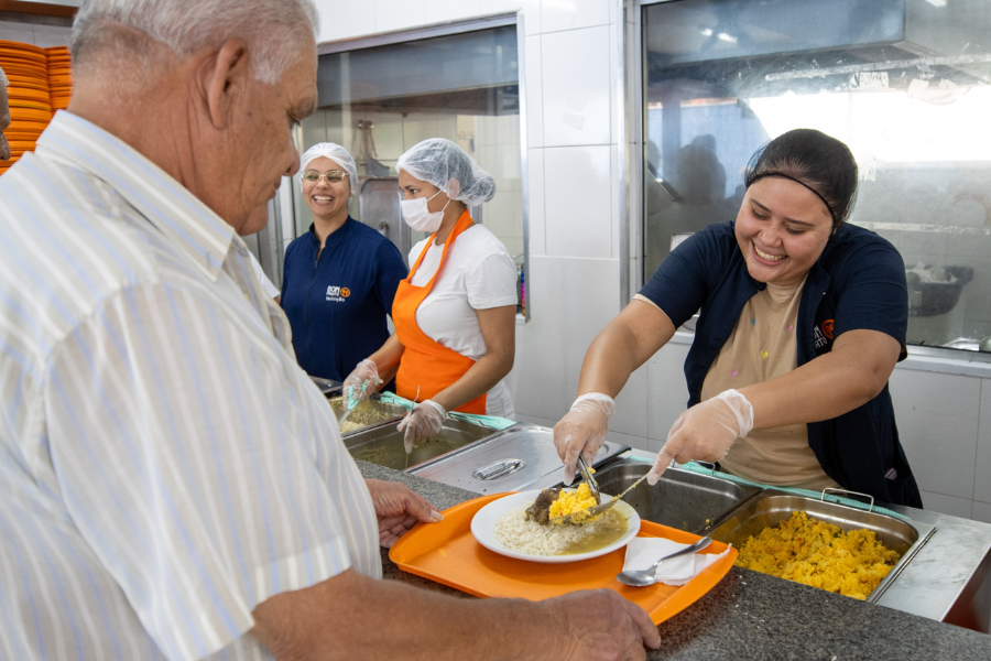 Imagem: Com cardápio especial e almoço a R$ 1, Bom Prato de Itaquaquecetuba celebra 14 anos nesta sexta-feira. Publicada no portal A+.