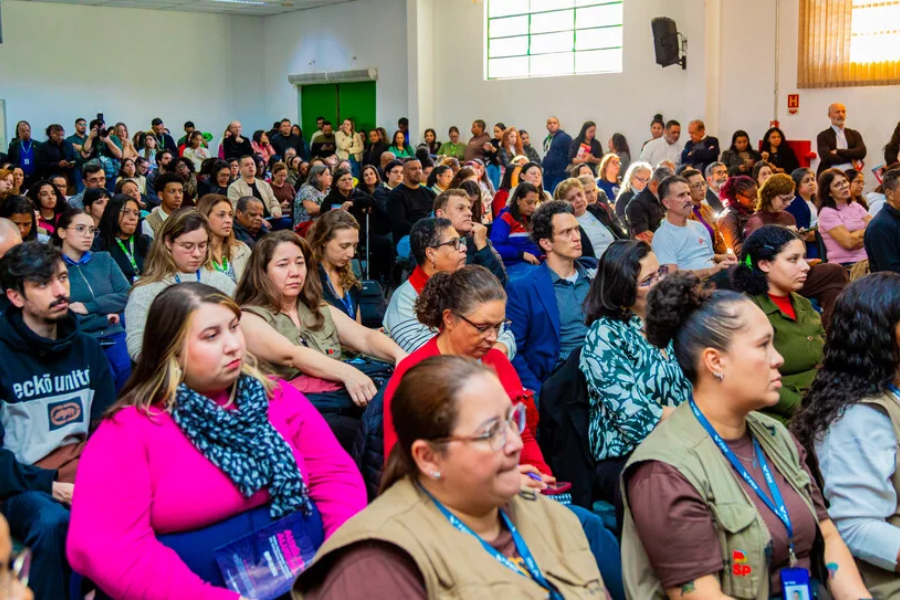 Imagem: SuperAção SP: Osasco sedia encontro estadual e projeta atender 3,3 mil famílias até 2027. Publicada no portal A+.