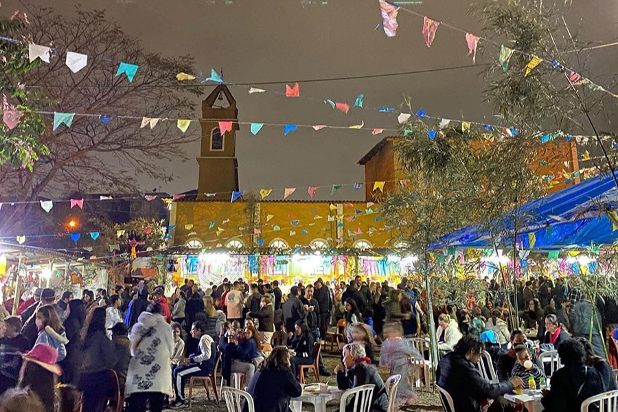 Imagem: Festa Junina da Paróquia São Lucas começa hoje em Arujá com shows e prêmio de R$ 25 mil. Publicada no portal A+.
