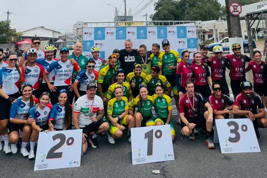 Imagem: Osasco conquista o vice-campeonato geral de ciclismo masculino e feminino nos Jogos Regionais. Publicada no portal A+.