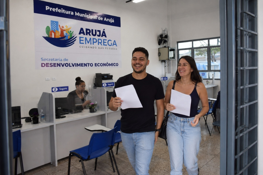 Imagem: Arujá alcança 2º melhor saldo de empregos do Alto Tietê e fecha semestre com 885 novas vagas. Publicada no portal A+.
