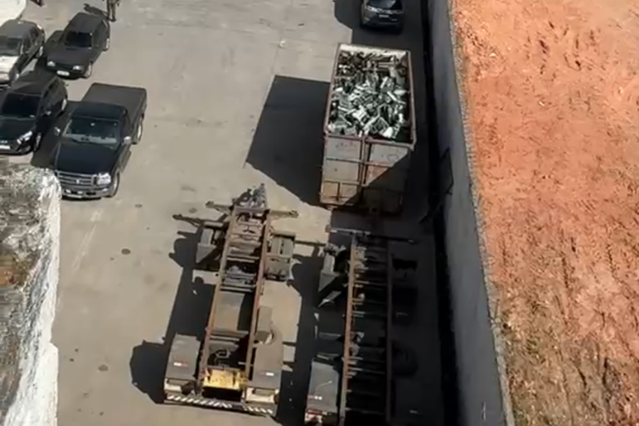 Imagem: Tentativa de assalto a fábrica termina com um suspeito morto, dois presos e caçada com helicóptero Águia em Itaquá. Publicada no portal A+.