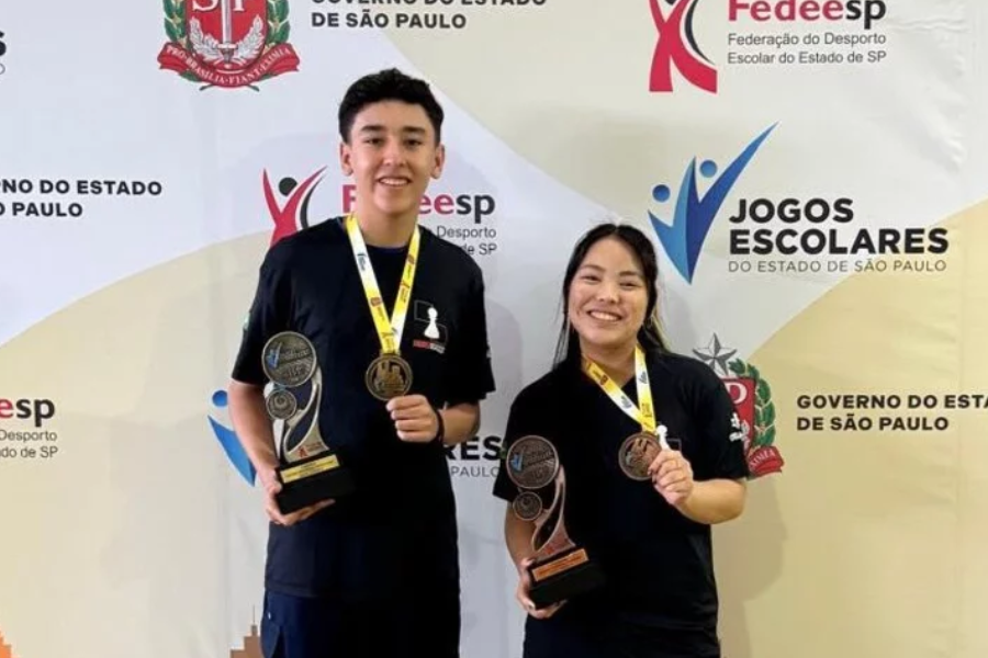 Imagem: Enxadristas de Osasco garantem dois bronzes nos Jogos Escolares do Estado de São Paulo 2026. Publicada no portal A+.