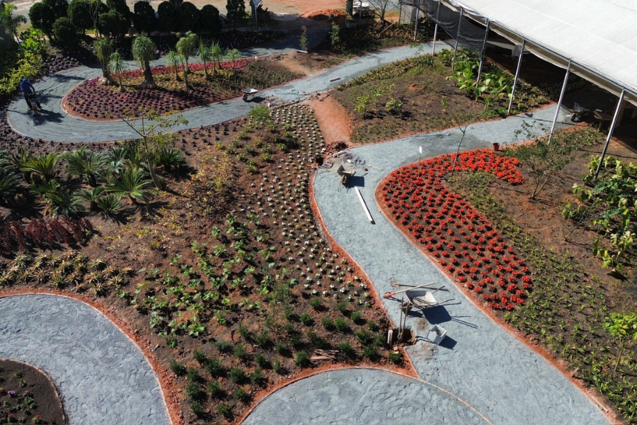 Imagem: Alto Tietê ganha novo destino turístico com parque dedicado às flores em Arujá. Publicada no portal A+.