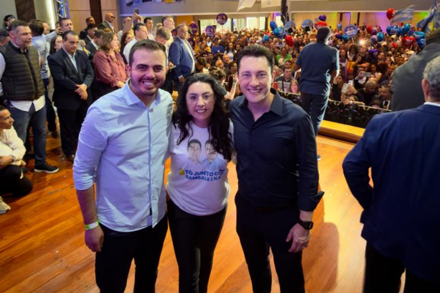 Imagem: Podemos lança pré-candidaturas de Rodrigo Gambale e Kaká do Autismo em grande ato no Birutão, em Ferraz. Publicada no portal A+.