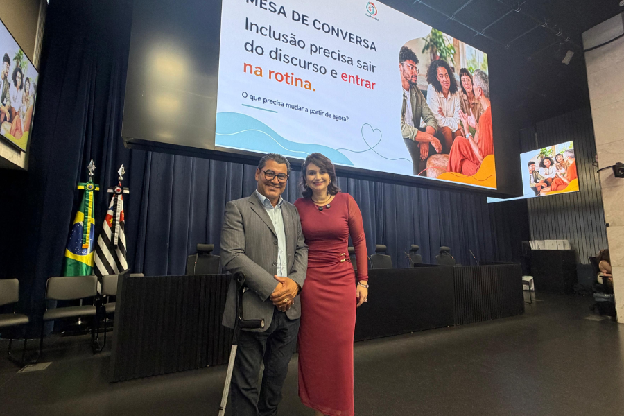Imagem: Arujá marca presença no lançamento da plataforma ‘Vínculo Atípico’ na Alesp para reforçar rede de apoio a famílias neurodivergentes. Publicada no portal A+.