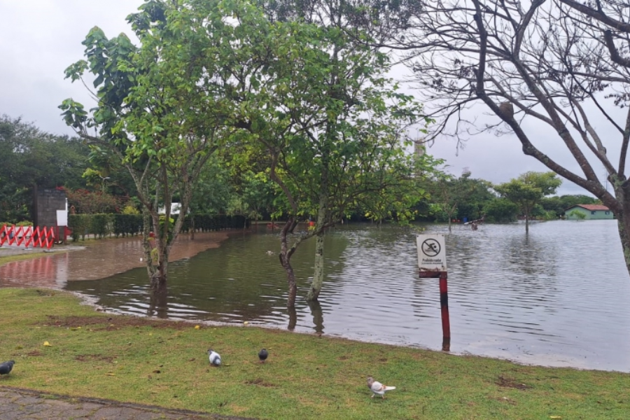 Imagem: Parque Centenário é interditado em Mogi das Cruzes após elevação e extravasamento do Rio Tietê. Publicada no portal A+.
