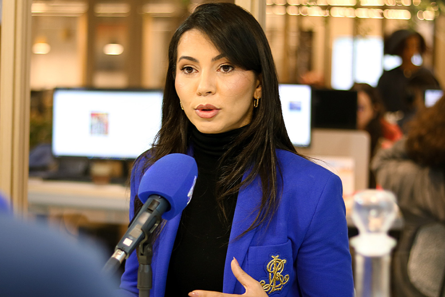 Imagem: Clau Camargo defende implantação de Hospital Veterinário Estadual no Alto Tietê. Publicada no portal A+.