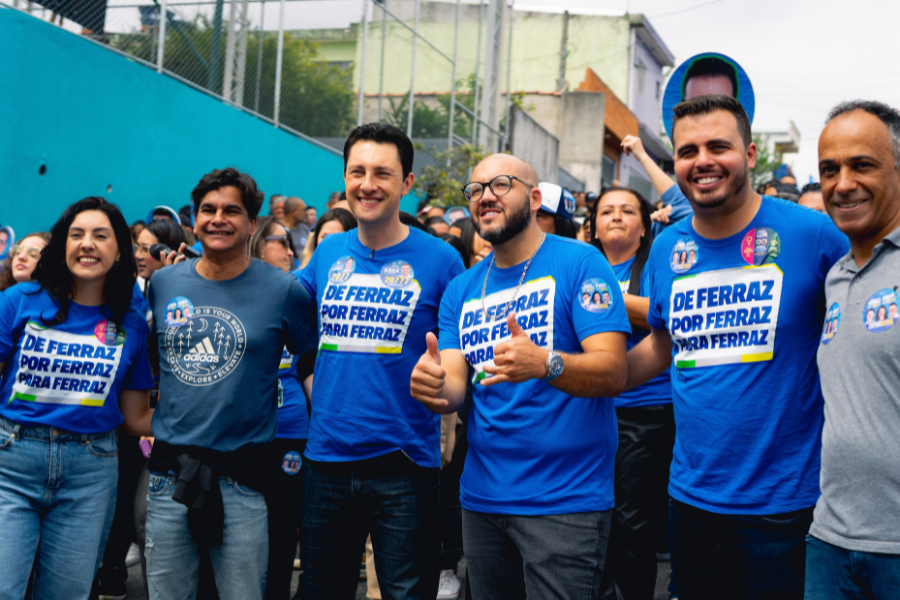 Imagem: Rodrigo Gambale e Kaká do Autismo realizam caminhada de campanha na Vila São Paulo neste sábado. Publicada no portal A+.