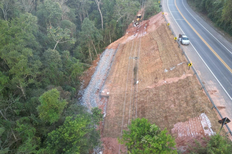 Imagem: DER-SP conclui obra de R$ 1,8 milhão na Rodovia Vereador Albino Rodrigues Neves, em Santa Isabel. Publicada no portal A+.