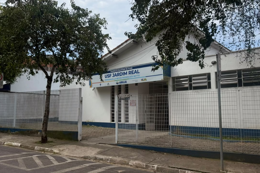 Imagem: Arujá inicia vacinação contra pneumonia para idosos com 85 anos ou mais na próxima segunda-feira (5). Publicada no portal A+.