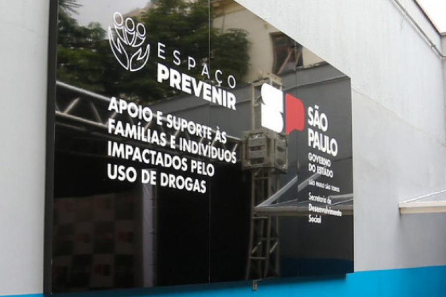 Imagem: Itaquá inaugura nesta quarta (14) o Espaço Prevenir, serviço de prevenção ao uso de drogas e acolhimento de famílias. Publicada no portal A+.