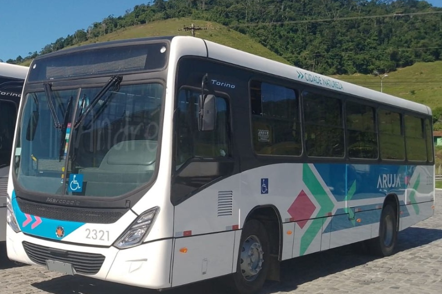 Imagem: Ônibus de graça no 2º turno: Arujá tem tarifa zero das 7h às 18h no domingo (25); veja como fica no Alto Tietê. Publicada no portal A+.
